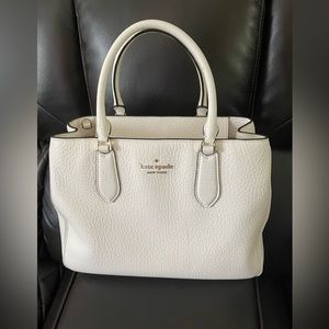 Kate Spade bag and Cross body, cream color, in good condition, original 👜💐